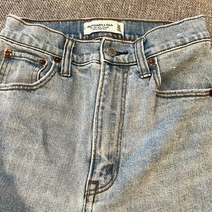 Abercrombie &Fitch jeans 24 00